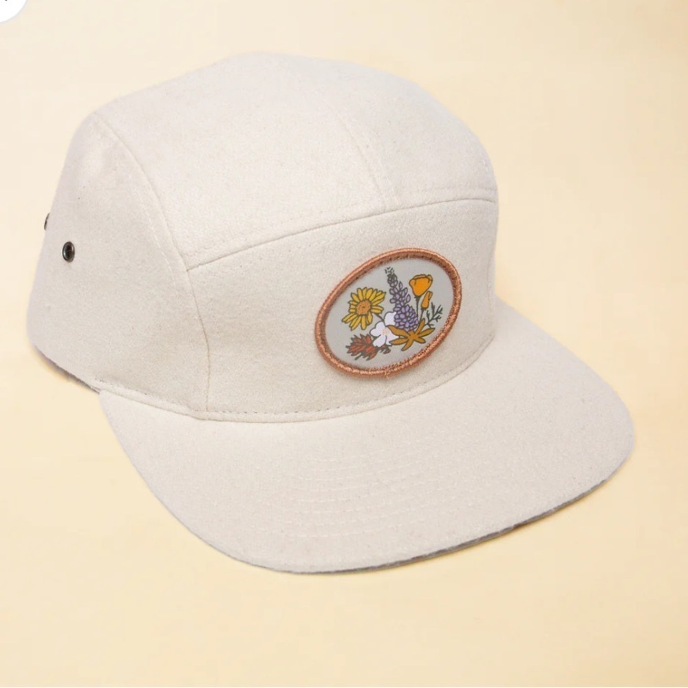 TENDER LOVING EMPIRE YOU KNOW. Grow Wildflowers wool Hat (Oatmeal)